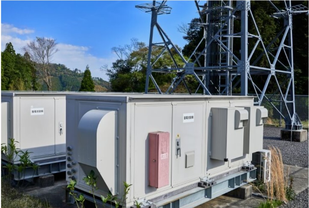 Battery storage construction and operations